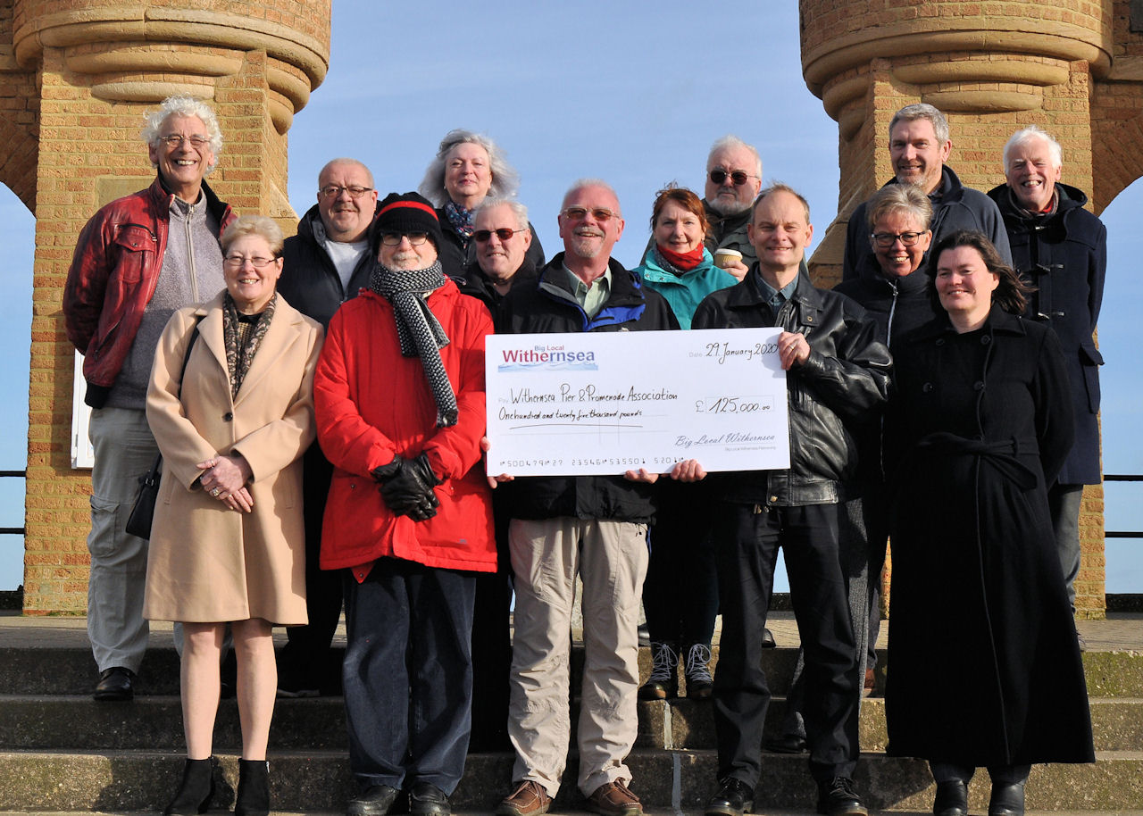 WPPA receive cheque for £125,000 from Withernsea Big Local