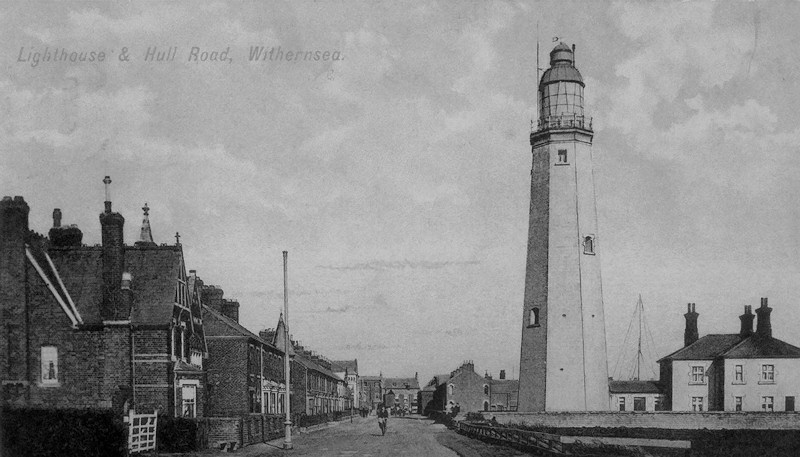 Hull Road and Lighthouse